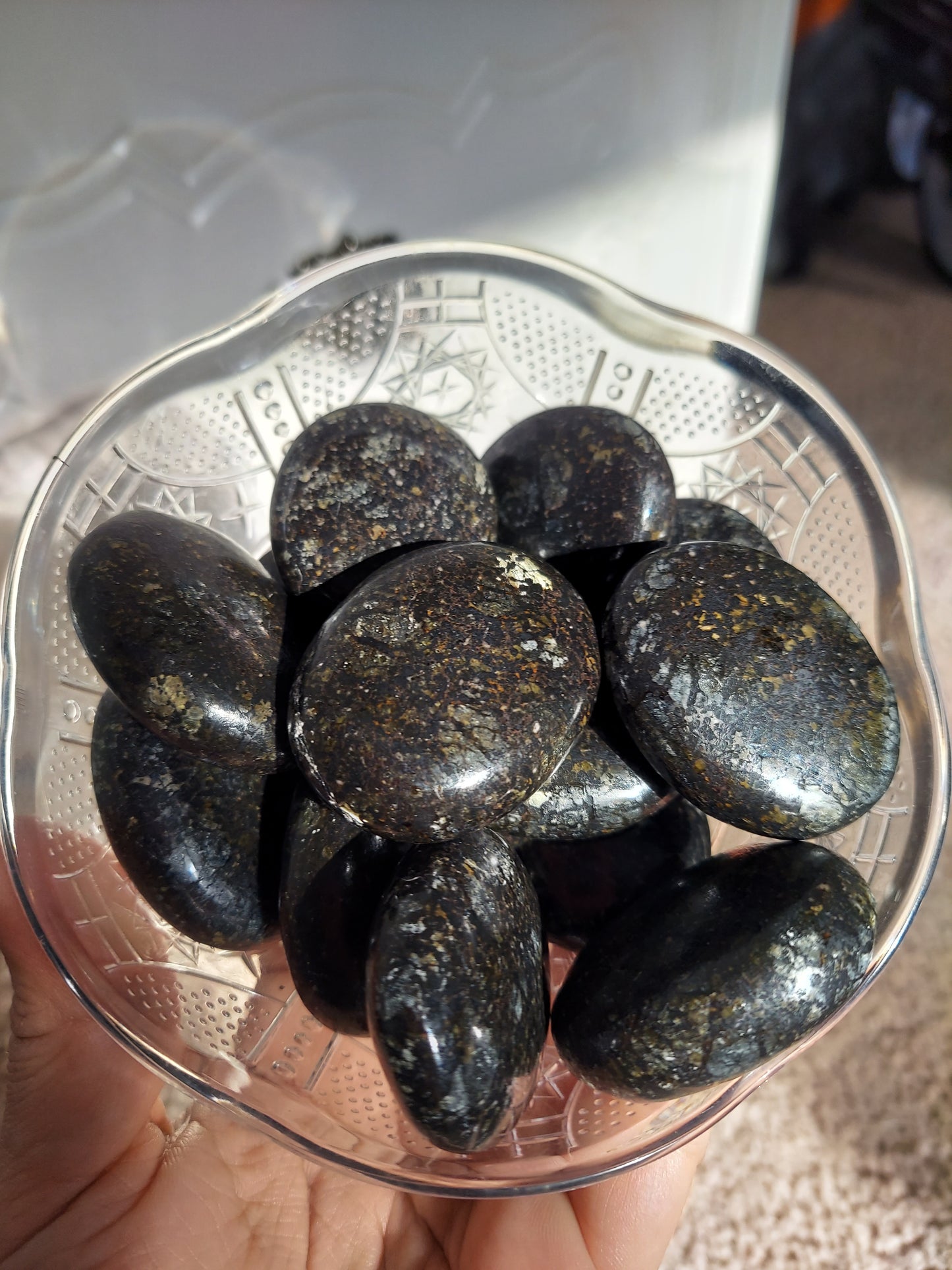 Nuummite Palm Stone