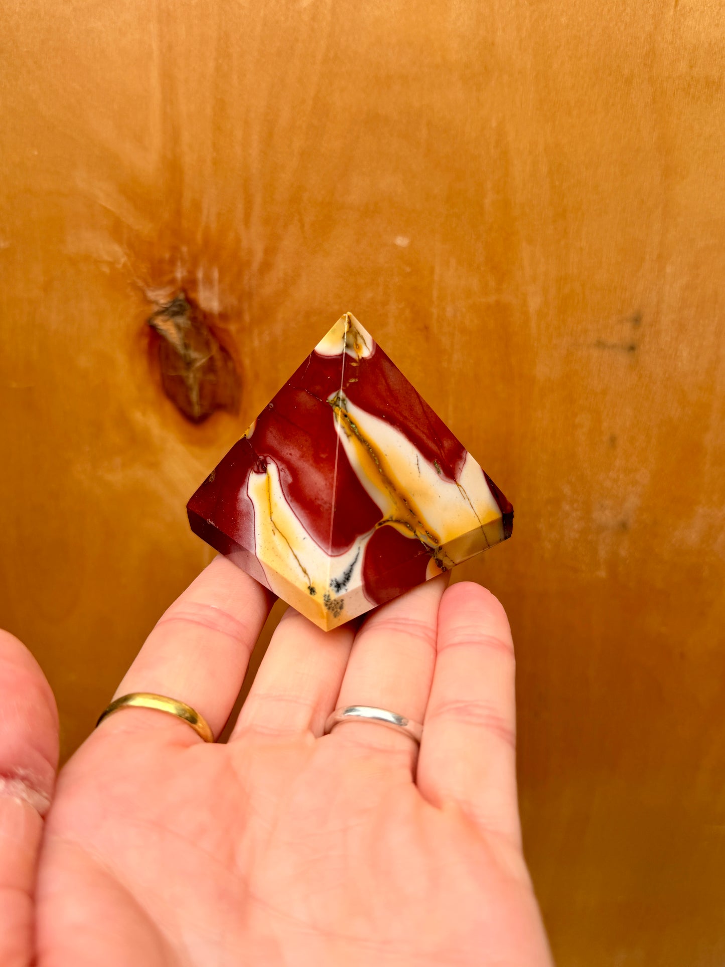 Mookaite Crystal Pyramid / Root, Sacral, Solar Plexus Healing / Grounding and Stabilizing Crystals
