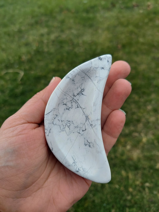 Howlite Crescent Moon Bowl Crystal