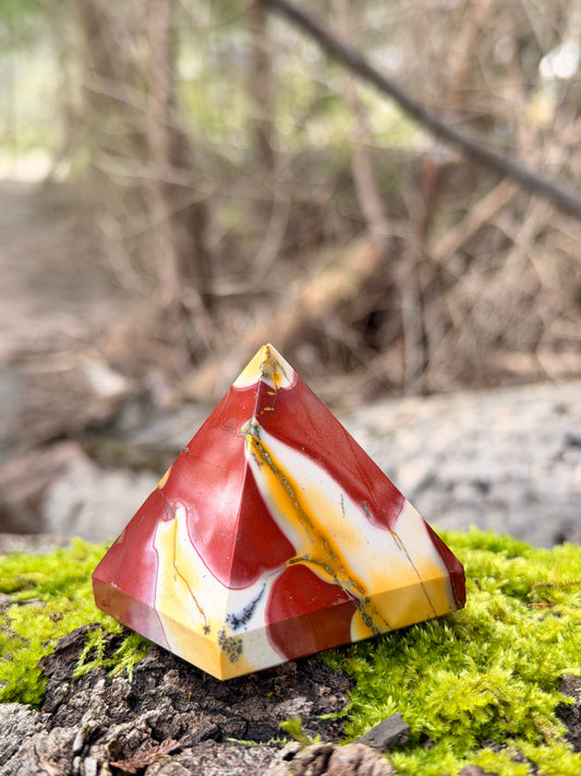 Mookaite Crystal Pyramid / Root, Sacral, Solar Plexus Healing / Grounding and Stabilizing Crystals