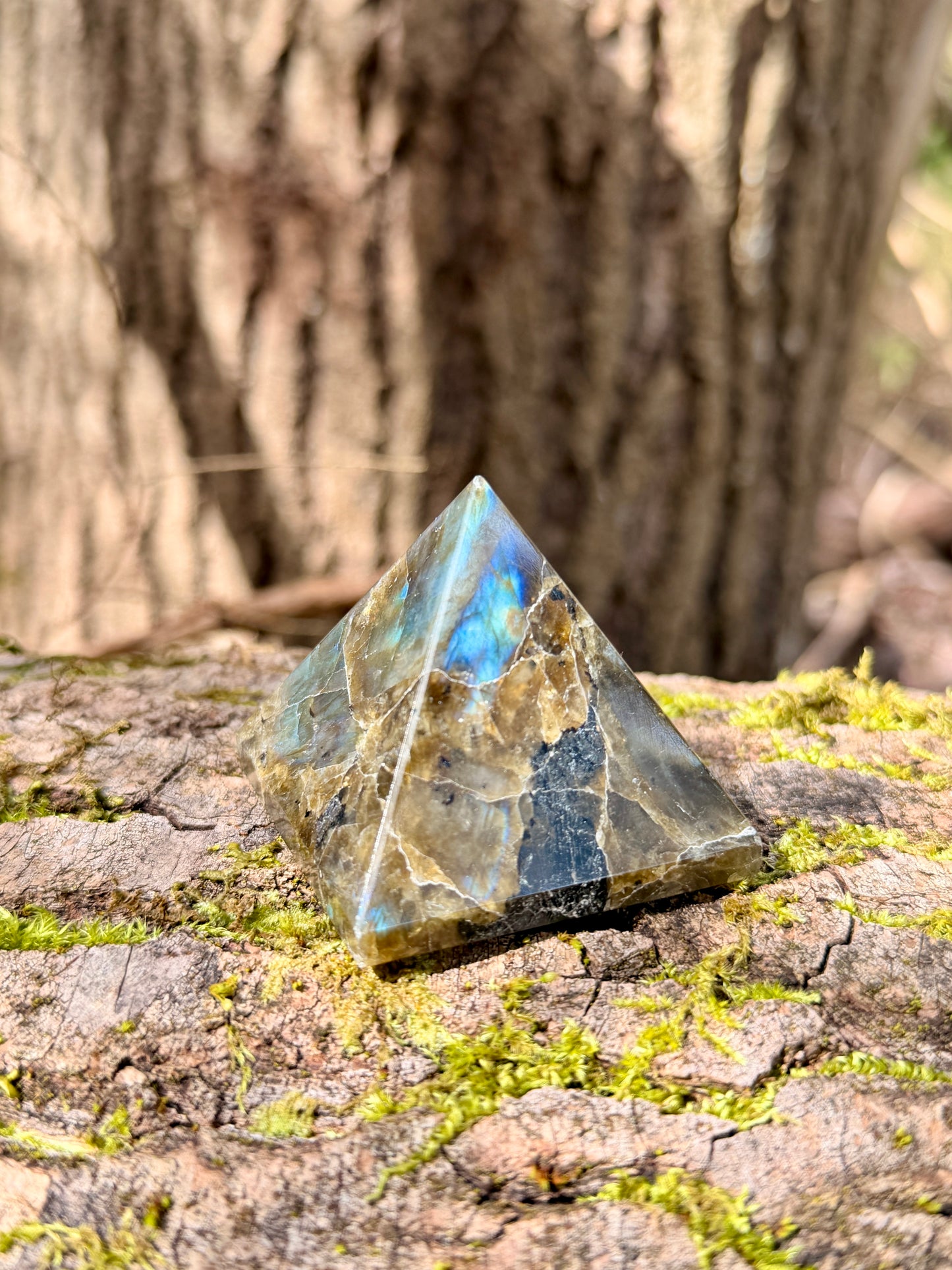 Labradorite Crystal Pyramid / Uplifting and Inspiring Stone / Crown Chakra Crystal