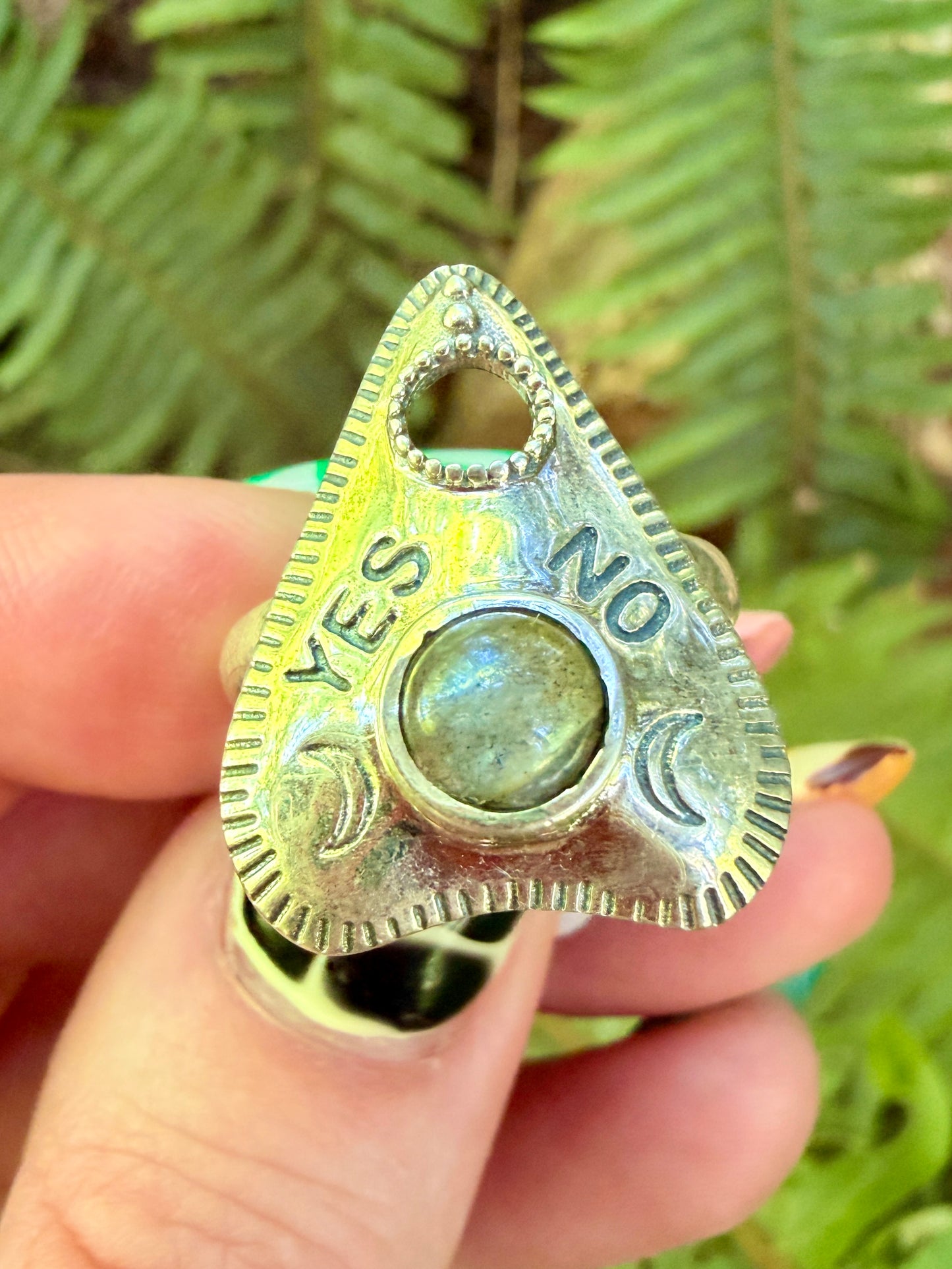 Planchet Shaped Sterling Silver Labradorite Ring